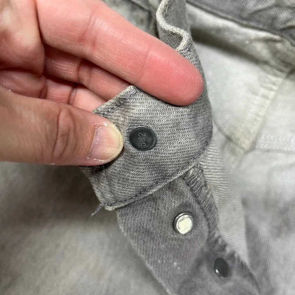 Vintage Levi's Button Fly Jeans Men's Gray Denim Classic Pockets‎ Y2K - 36X30.5